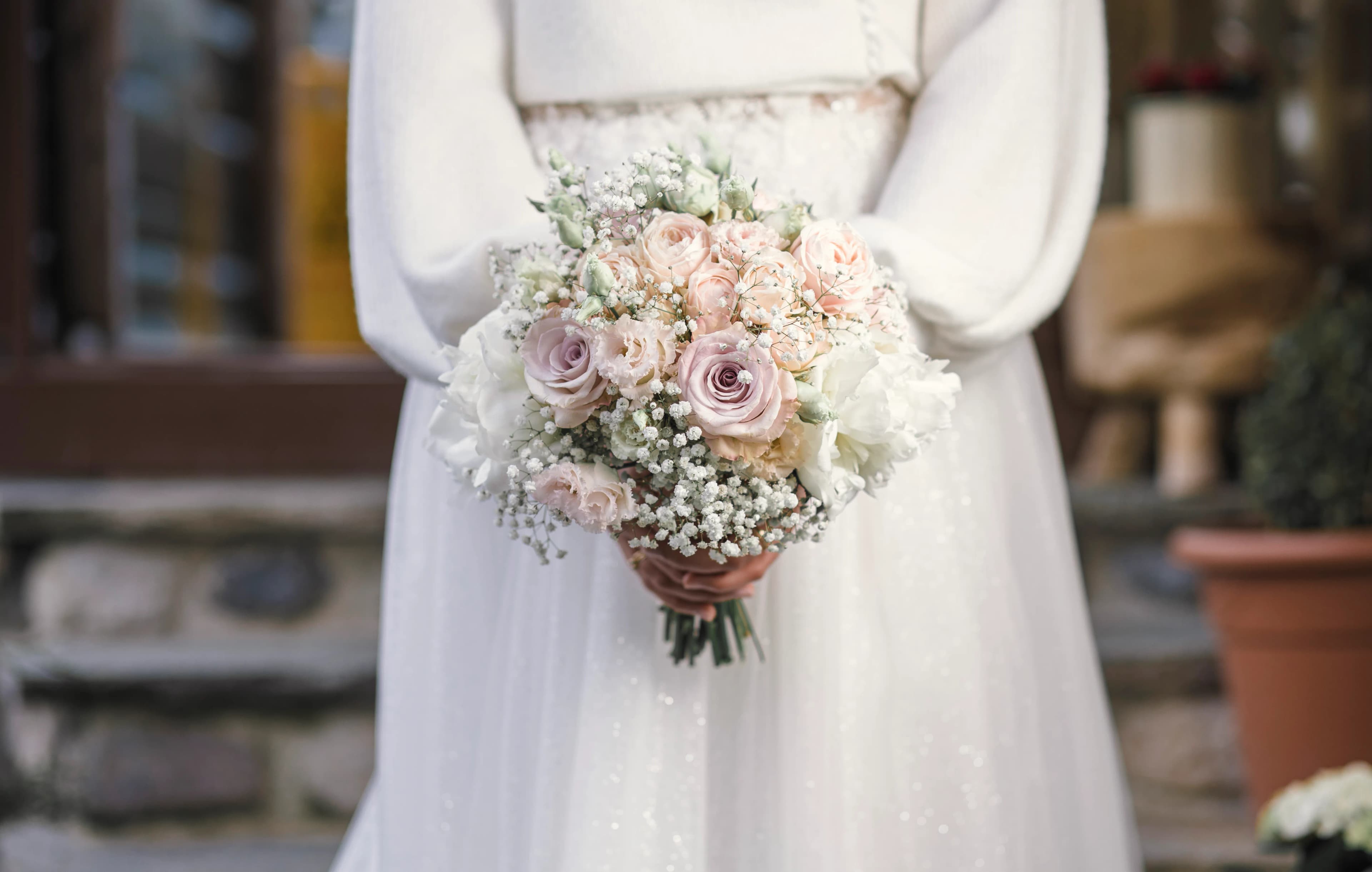 Auf der Stöttlalm Mieming entstehen natürliche Hochzeitsmomente 2