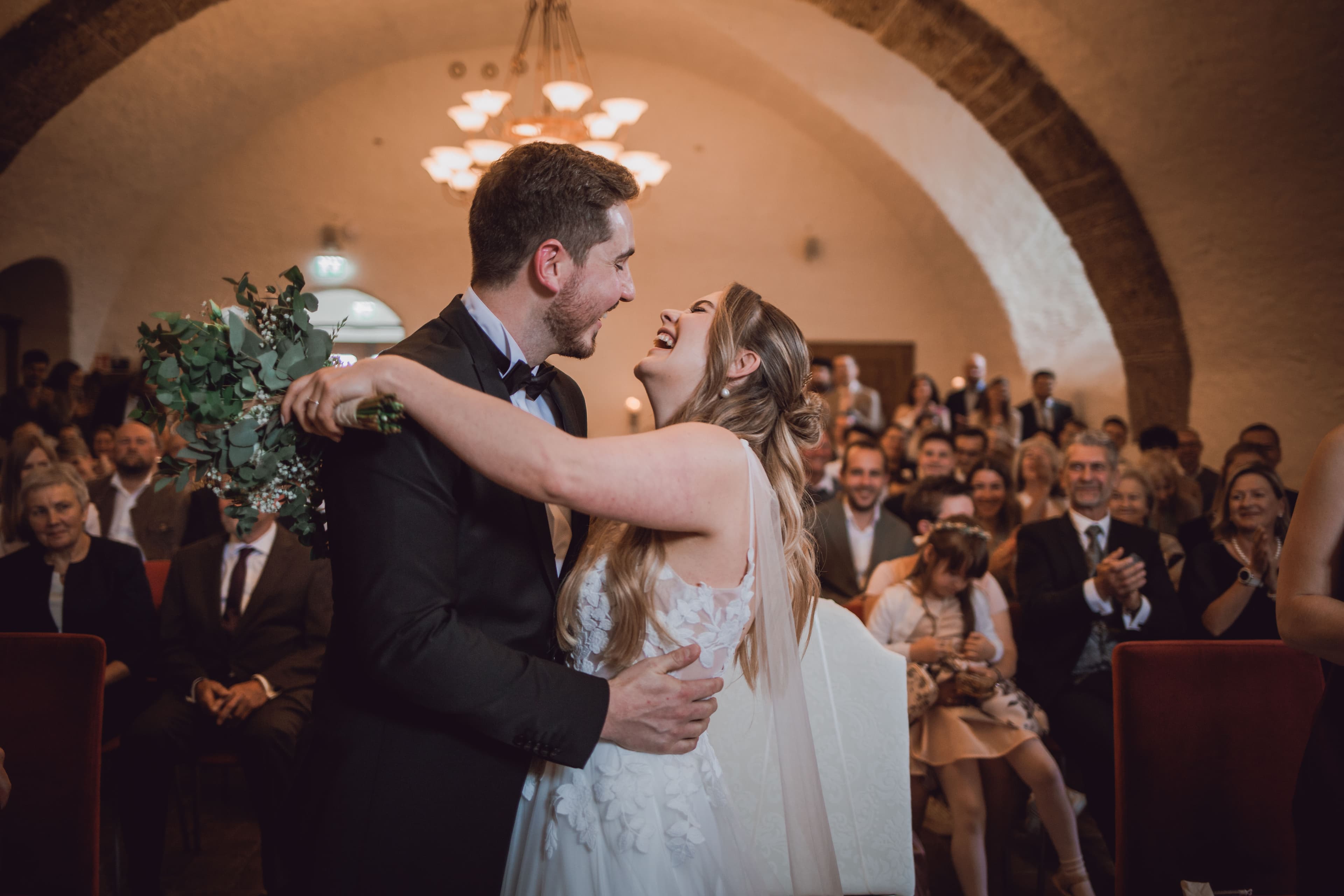 Heiraten in Salzburg mit RAW-FOTO – echt, emotional, ungestellt